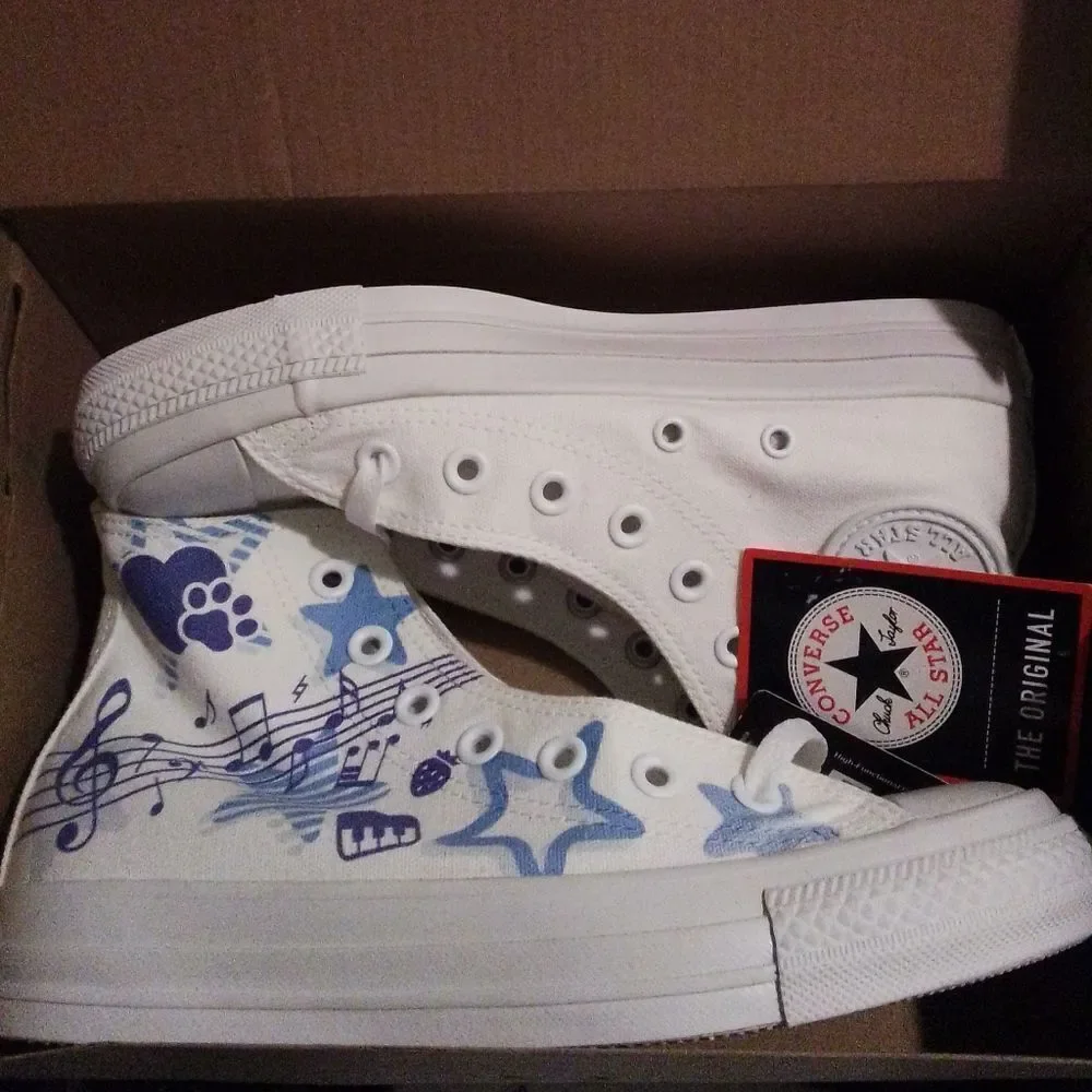 Brand New All Star Colors R HI 1CK314 All White Sneakers Size 5”
